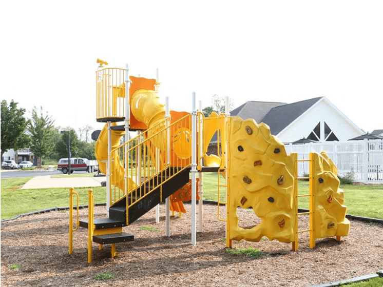 Lakestone playground